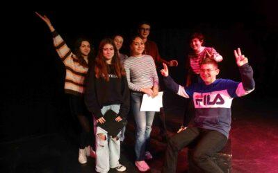 Gala de Théâtre : Les Petits Pieds dans le Plat  –  Représentation des Ados