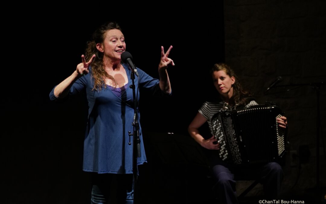 Spectacle musical conçu et interprété par Christine Brotons : « Un jour au fond des mers » le samedi 10 mai à 20h30.