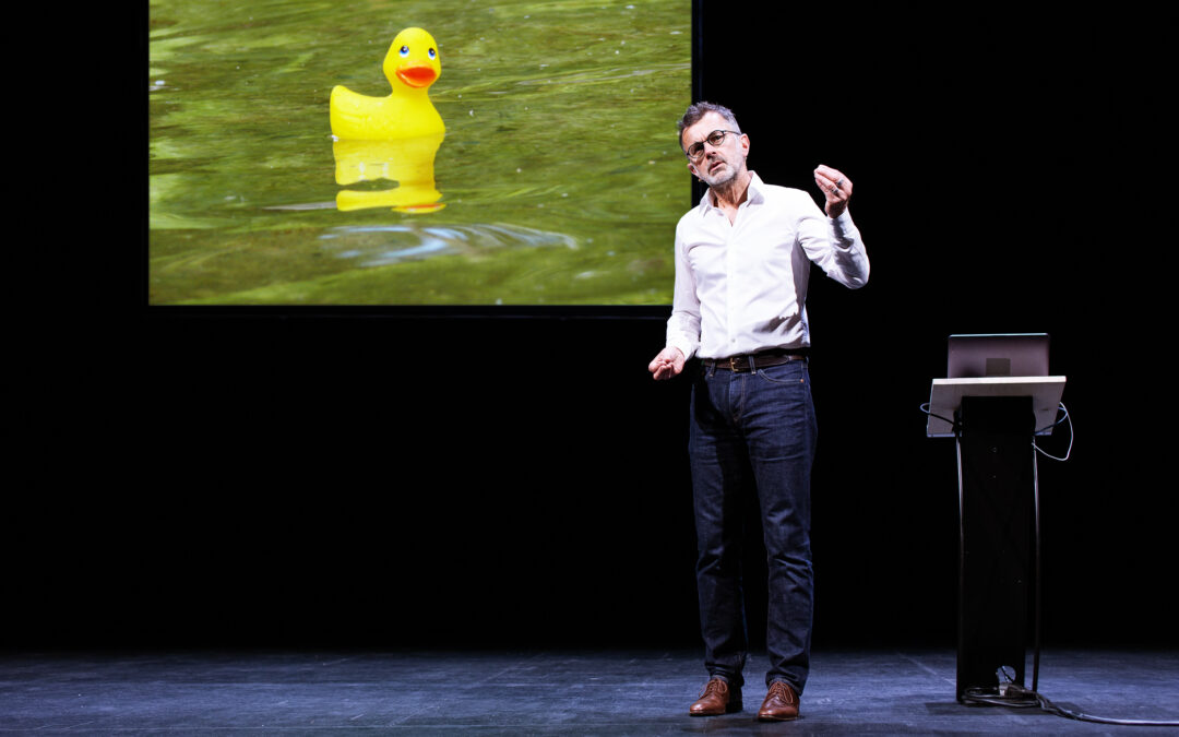 Théâtre / Humour, en partenariat avec le Parvis, scène nationale : « L’Atlas de l’Anthropocène », Cartographie  n°6 : De la morue par Frédéric Ferrer de la Cie Vertical /détour